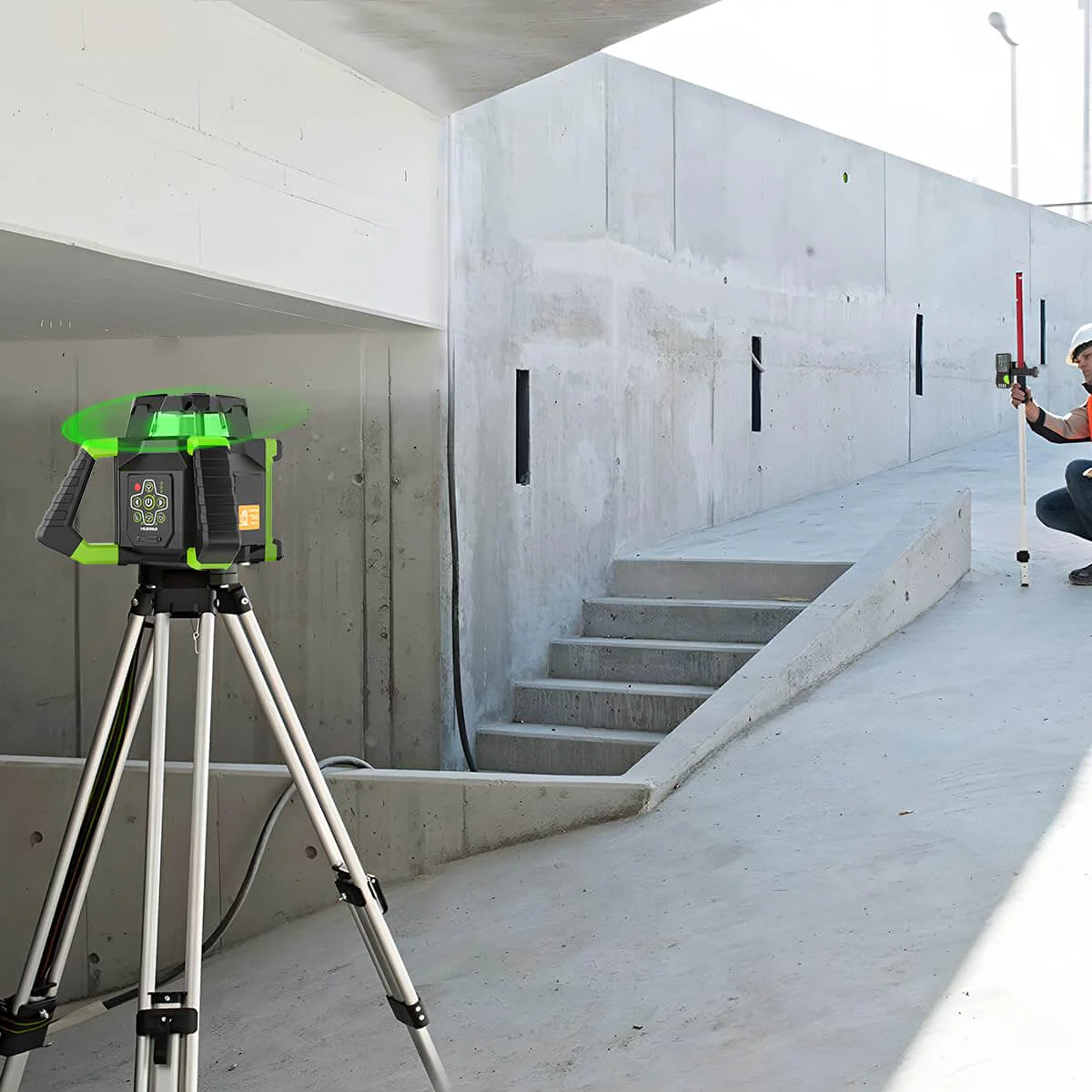 Huepar RL300HVG Laser Level - Image 4